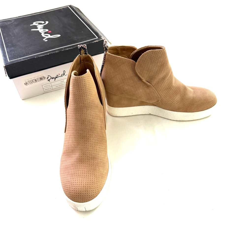 Qupid Rodina Tan Wedge Sneaker